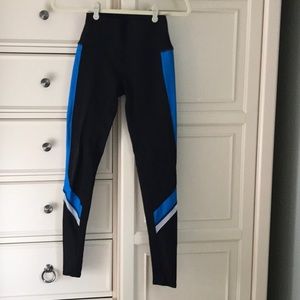 ALO Yoga Elevate Leggings - High Waisted